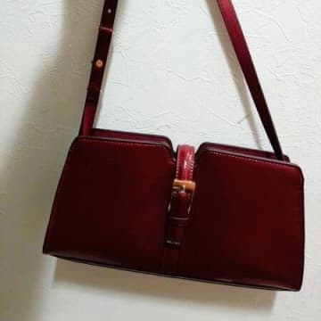 ツヤが高見え！プチプラバッグ