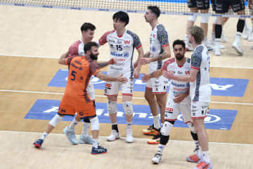 大塚所属のミラノがトレンティーノにストレート負け…高い壁に苦戦し大塚は5得点【セリエA男子】