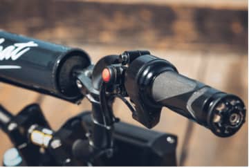 らくらくウィリーできるEVバイク「Wheelie Fun Bike V1」