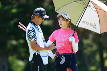 女子プロゴルファーとの交際報道を受け石井忍コーチがSNSで謝罪文を掲載「都選手との全ての関係を解消する判断」