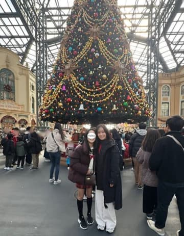 花田虎上の妻、クリスマス仕様のディズニーを満喫「かわいかったなー」