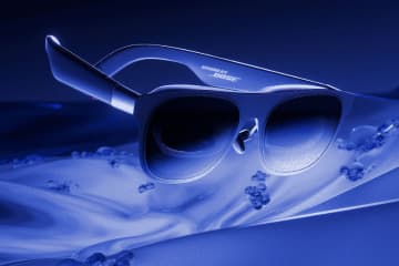 XREAL、本体だけで2D映像を3D化できるARグラス「XREAL 1S」。自社開発のX1チップ搭載