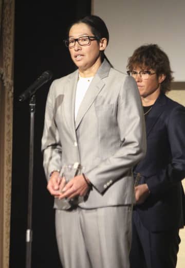 上野由岐子、五輪金は「使命」　ソフトボール女子リーグ表彰で