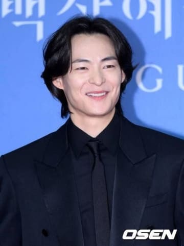 「ソンジェ背負って走れ」出演ソン・ゴニ、本日（12/1）入隊…ファンへのメッセージも