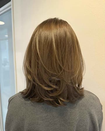 「短め苦手」な40・50代へ → 下ろしても結んでもキマる♡【ミディアムレイヤー】