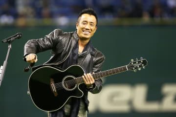 長渕剛、ライブツアー最終日に開場・開演が大幅遅れにファン悲鳴　金銭トラブル、体調不良…2025年に相次ぐ受難