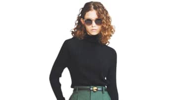 【明日なに着る？】「太くも細くもないから」美脚に見える「端正なスラックス」