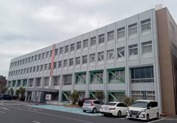 飲酒運転で人身事故　取手市、逮捕の次長懲戒免　茨城