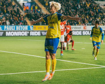 「最高の一言ですね」STVV後藤啓介が値千金の決勝ヘッド弾。狙い通りのフィニッシュ「絶対来ると信じて待っていた」