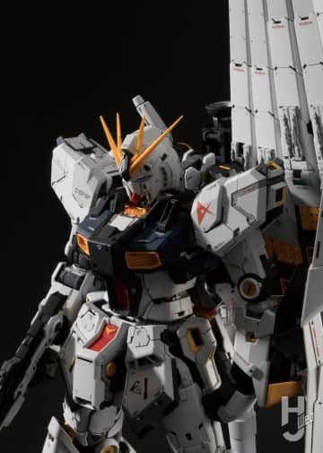 「PERFECT GRADE UNLEASHED νガンダム」完成見本が「全日本模型ホビーショー」にて初お披露目！ 展示の様子を関連アイテムとともにお届け！【RX-93 νガンダム開発記録 第5回】