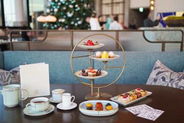 週末は予約満席…大阪の「最高級」アフタヌーンティー、人気の秘訣は？