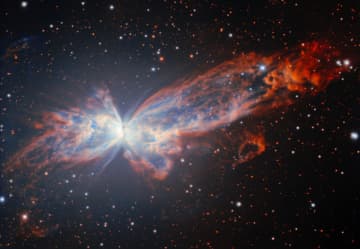 灼熱の星が輝かせた蝶のような惑星状星雲「NGC 6302」　チリのジェミニ南望遠鏡が観測