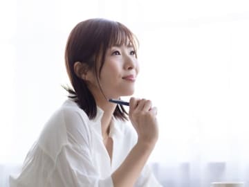 100万円をゆうちょ銀行の定期貯金に預けたら、1年・3年・5年でいくら増える？