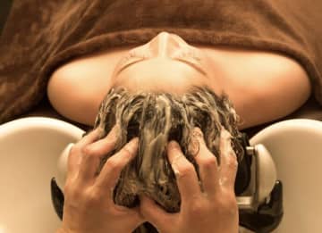 【脳がとろける至福の時間】漢方×頭浸浴という美容投資の考え方。自由が丘・漢方ヘッドスパ専門店『CASPA』で体験する『頭浸浴』の魔法