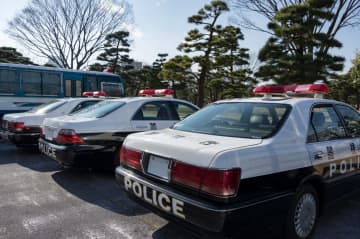 2名の外国人が “皇居” で『ドローン』を飛行させ事情聴取 ネットでコメント殺到「これさ、もし火薬とか積んでたら…」「警備も甘くないか？皇居だぞ…」