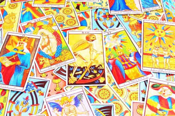 12星座×タロット占い「山羊座（やぎ座）」2025年12月1日（月）～12月7日（日）のあなたの運勢は？ 総合運・開運メッセージ