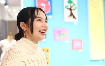 ベッキー　流行語大賞の結果にビックリ「『長袖』じゃないんだぁ」