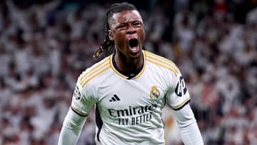 リバプールがレアル・マドリードのカマビンガ獲得へ入札準備か