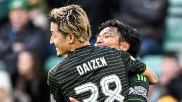 「才能に疑いなし」「不調期を脱却」28歳の日本代表コンビ、不調だった海外強豪チームで復調と現地称賛