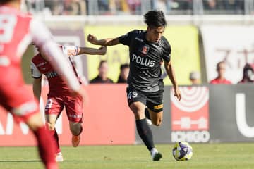 史上初の快挙…現役大学生が「めちゃくちゃうまい」　冷静左足に驚き「未来は明るい」