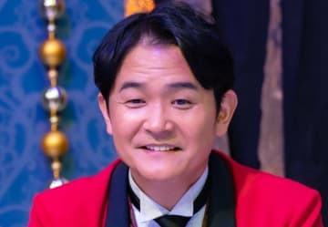 千鳥ノブ、心霊スポットに持っていくべき懐中電灯に驚き「見えないやん」