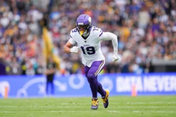 本人の要請を受けてバイキングスがWRシーレンをウェイバーに