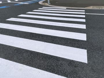 市原の横断歩道で女性はねられる　「血を吐いている」と110番