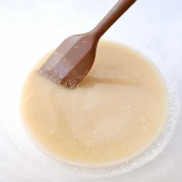 混ぜて丸めて焼くだけ♪サクほろ「米粉のシュトーレン風スノーボール」の作り方