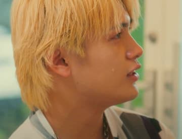 timelesz篠塚似の23歳俳優、元アイドルの彼女から「好きな人ができた」突然別れを告げられショックで涙