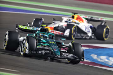 アロンソの2回の入賞でアストンマーティンは再び選手権7位に浮上「DRSトレインと追い抜きの難しさで運に恵まれた」