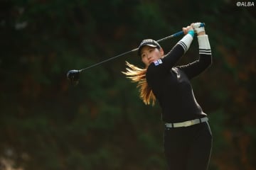 ＜中間速報＞植竹希望が単独首位　エース達成の藤本愛菜ら1差追走【JLPGAファイナルQT】
