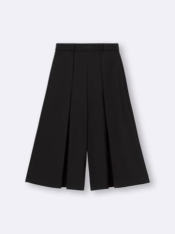 GUのワイドパンツがラクなのに美脚見え♡優秀すぎて週5はきたい！大人のコレ買いリスト