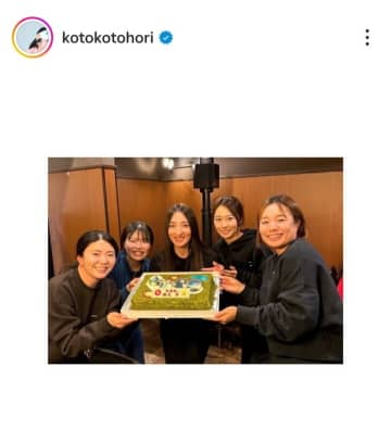 堀琴音が「宮崎の思い出」を写真で投稿　脇元華が「こっちゃんの左手がジワる」という面白3ショットも