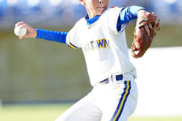 「腕を振れ」では伝わらない？　重要なグラブ側の肩…ボールの強さが変わる“胴体主導”