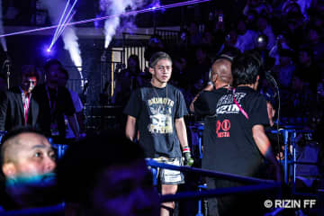 【RIZIN】秋元強真、萩原京平に大興奮「えー！カッコよ……」　“紛失”したマウスピースの現状も明かす「多分今日返ってきてます」