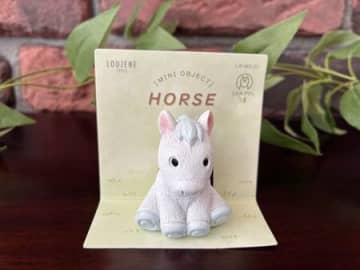 【セリア】馬好きにうれしい〜白馬のミニオブジェ