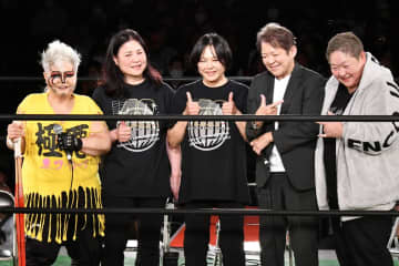 【JBエンジェルス興行】ダンプ松本、若手を血祭りにあげてからクラッシュ呼び込み奇跡の5ショット実現！長与「次のWWE殿堂入りは絶対JB」