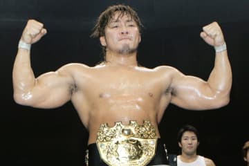 【棚橋弘至連載#19】レスナー戦は消滅も…悲願のIWGP初戴冠　感謝の一心で生まれた「愛してます」