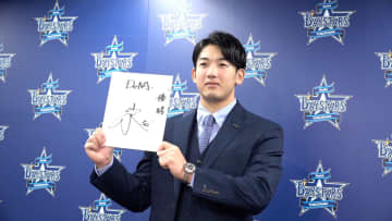 【DeNA】山本祐大　1900万円アップ年俸7300万円で契約更改　フィールドの監督といわれる強いキャッチャーへ決意