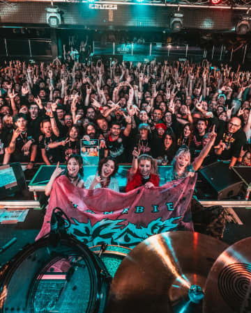 花冷え。、ヨーロッパツアー全23公演完走。1月に最新EP『HOT TOPIC』リリース決定