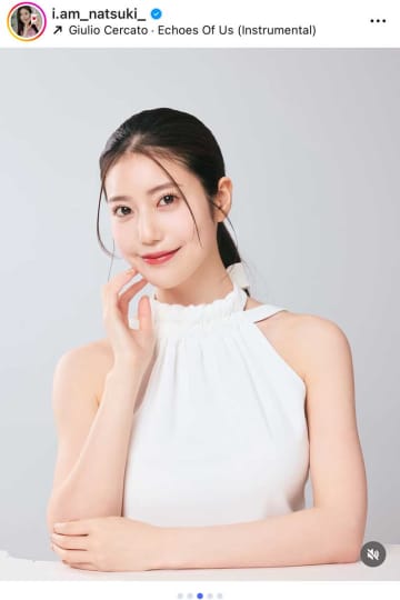 “令和の峰不二子”阿部なつき、へそ出しブラックコーデにファン歓喜「スタイル抜群」「Fabulous」