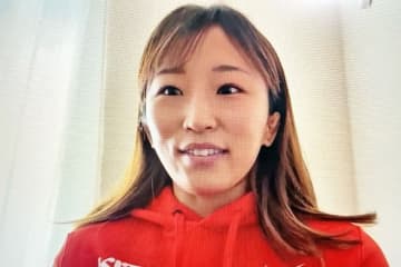 【レスリング】東京五輪王者の須崎優衣　涙のパリ乗り越え「ロス五輪で金メダルを奪還する」