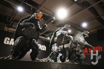 「ガメラEXPO」開催中！ ファンの情熱が集結させた、平成ガメラ奇跡のスリーショット！ まだまだ続く「ガメラ生誕60周年プロジェクト」