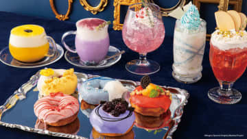 大人コーデのまどかたちとパーティ♪ 「魔法少女まどか☆マギカ」“ガールズパーティ”がコンセプトのテーマカフェ開催！描き下ろしグッズも