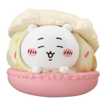 「ちいかわ」たちが、マカロンになっちゃった！上に乗った生地もお顔になっているガシャポン「きゃらまかろん」全4種がどれも可愛い