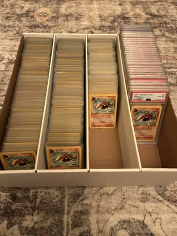 初期「ポケモンカード」の「カブト」を約1,800枚も集めたコレクター…初版で揃えるこだわりぶり