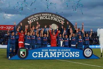 26年間の｢J2の番人｣を卒業！水戸ホーリーホック優勝の立役者を直撃(1)イケメンぶりも話題！森直樹監督が語る｢あそこが分岐点かも｣自画自賛のファインプレー