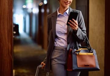 上品なCAに翻弄された28歳商社マン。実は彼女が「お金目当て」だったと気付いた理由