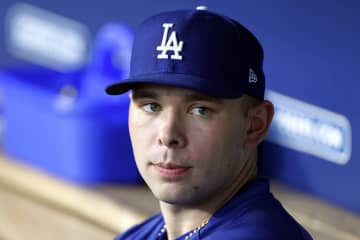 ド軍元トップ有望株、26年は“捕手＆一塁手＆外野手＆DH”も!?　専門メディア、ヤ軍の成功例から起用法提案「これが最善の策のように思える」