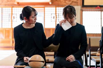 「気を強く持ってください」と遺族に言ってはいけない？　お葬式のNGマナー　正しい言葉選びを葬儀社が解説